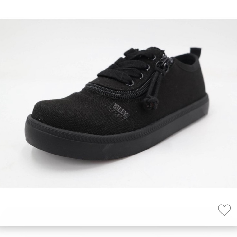 Billy kids size 6 sneakers
